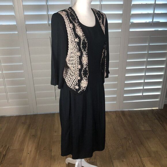 Vtg 80s Impulsive Black Midi Dress 8P Tan Crochet Vest Pleated Shoulder Pads - Picture 3 of 12